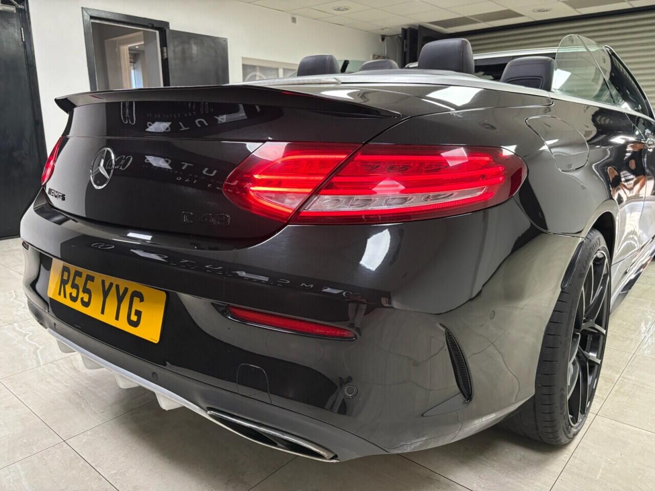 Mercedes-Benz C-Class view 23