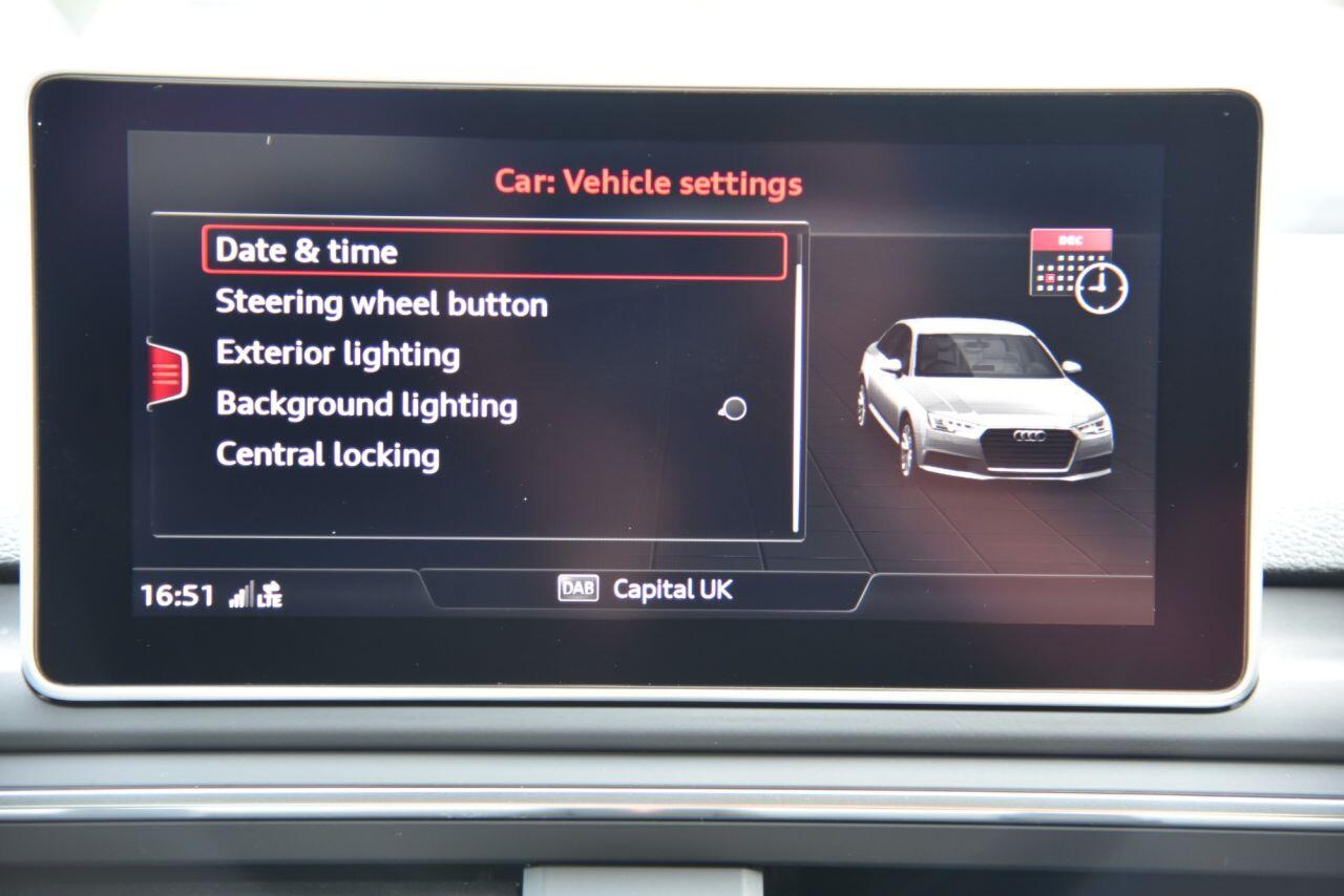 Audi A4 view 43