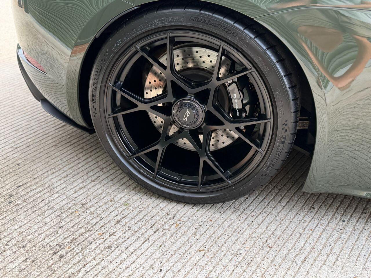 Porsche 718 Cayman view 26
