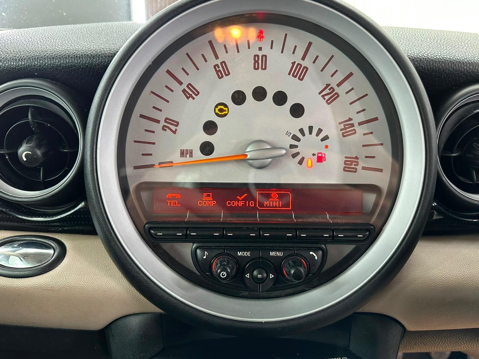 Mini Hatch view 33