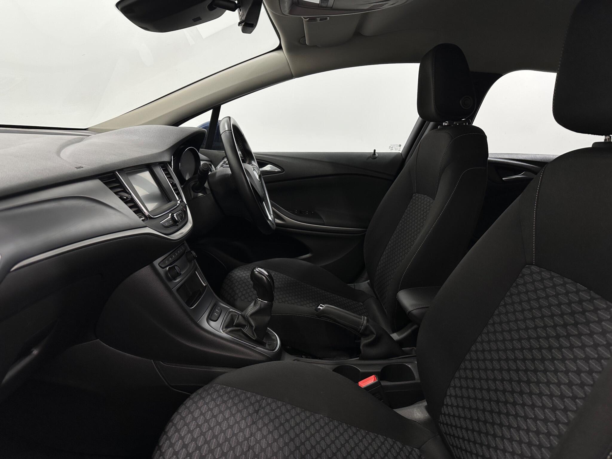 Vauxhall Astra view 33