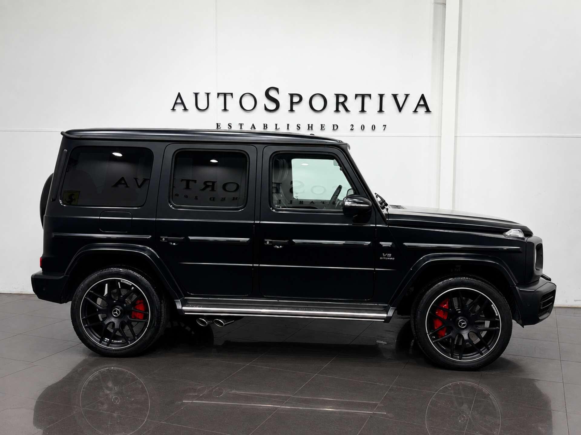 Mercedes-Benz G-Class view 3
