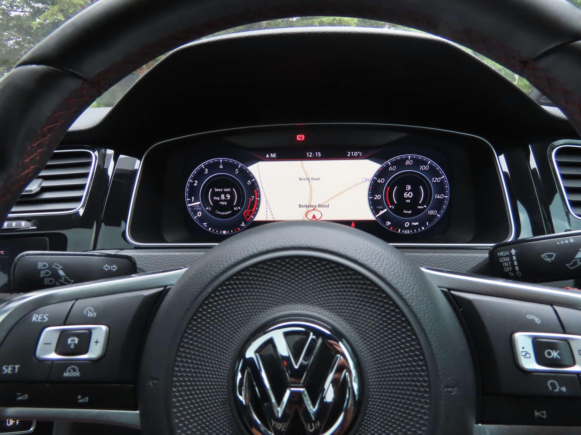Volkswagen Golf view 15