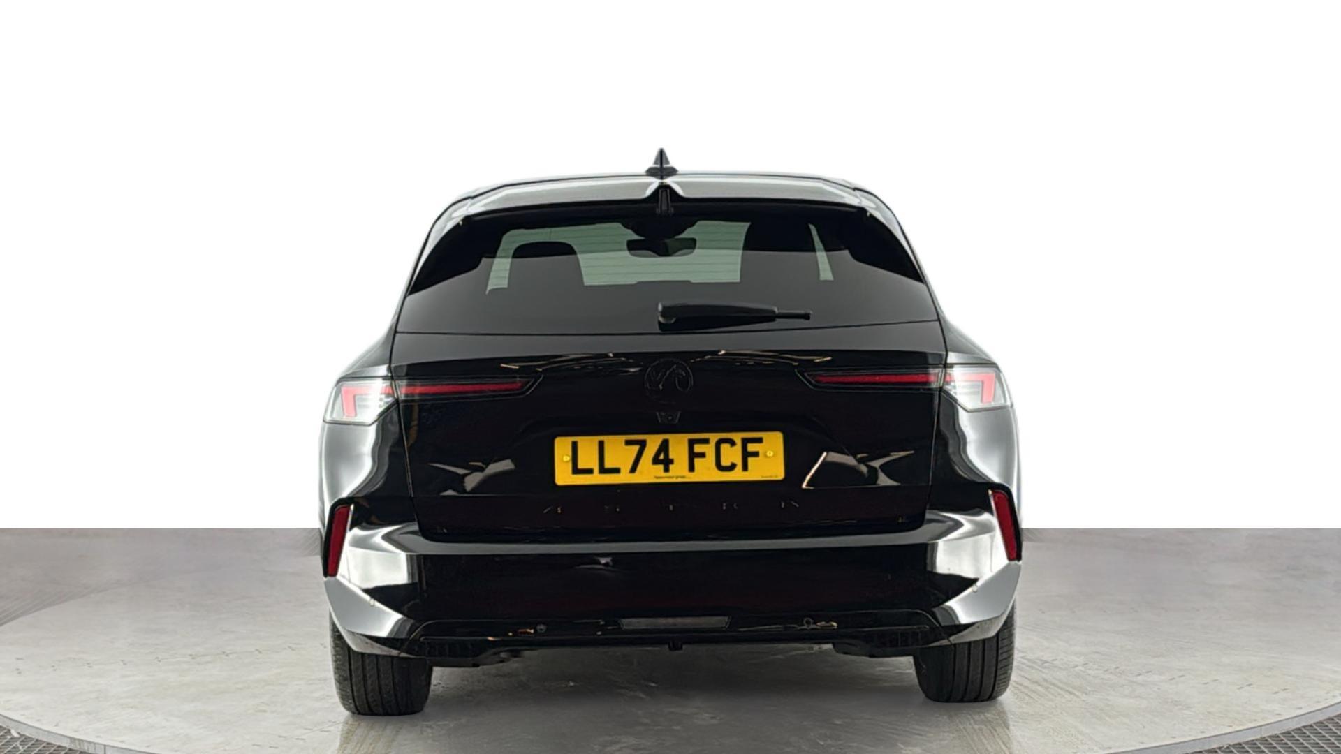 Vauxhall Astra view 5