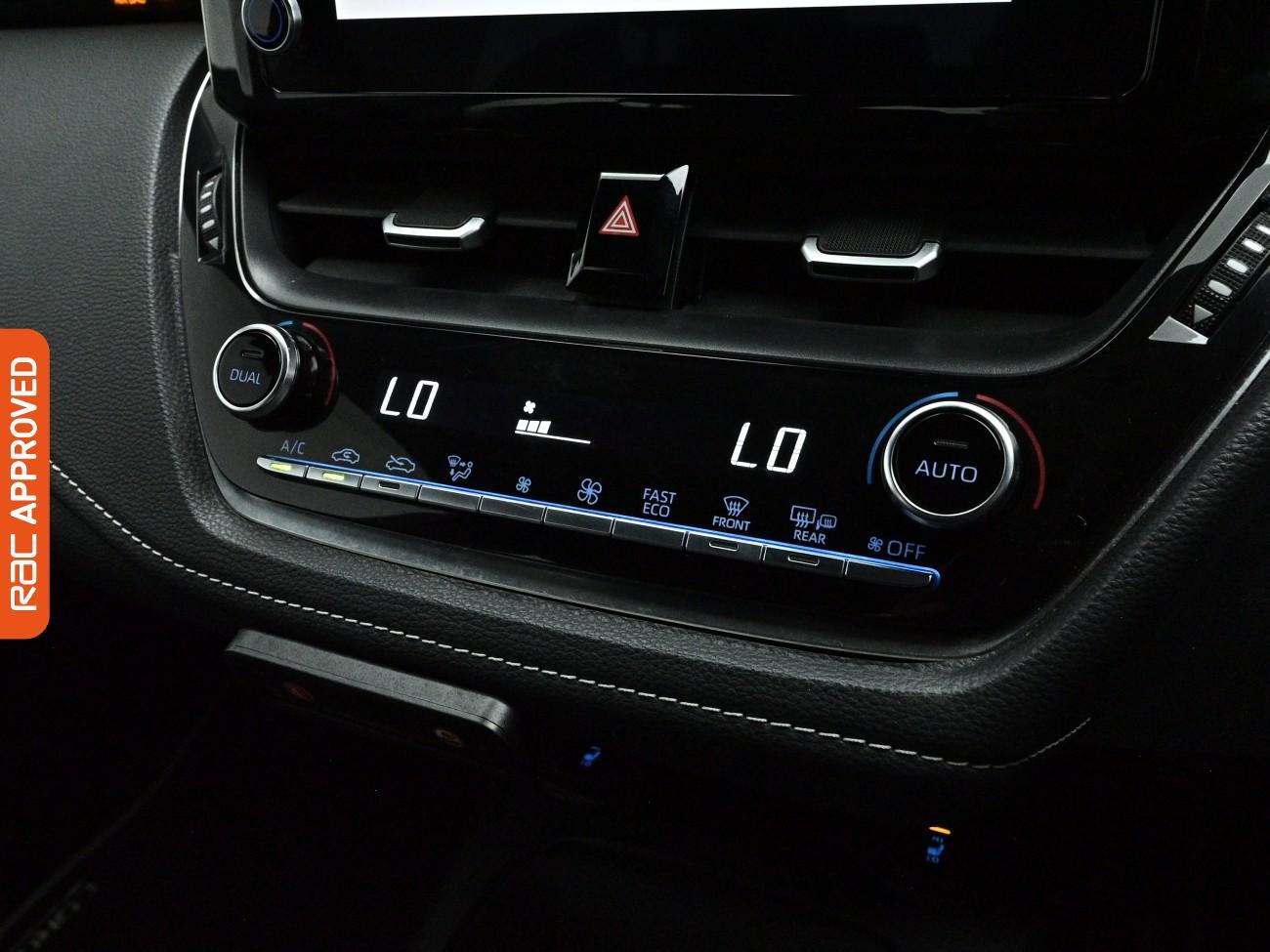 Toyota Corolla view 16