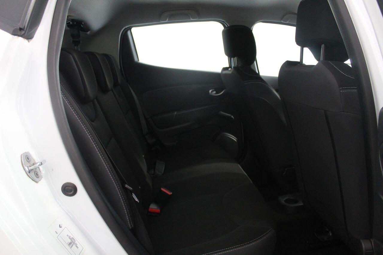 Renault Clio view 49