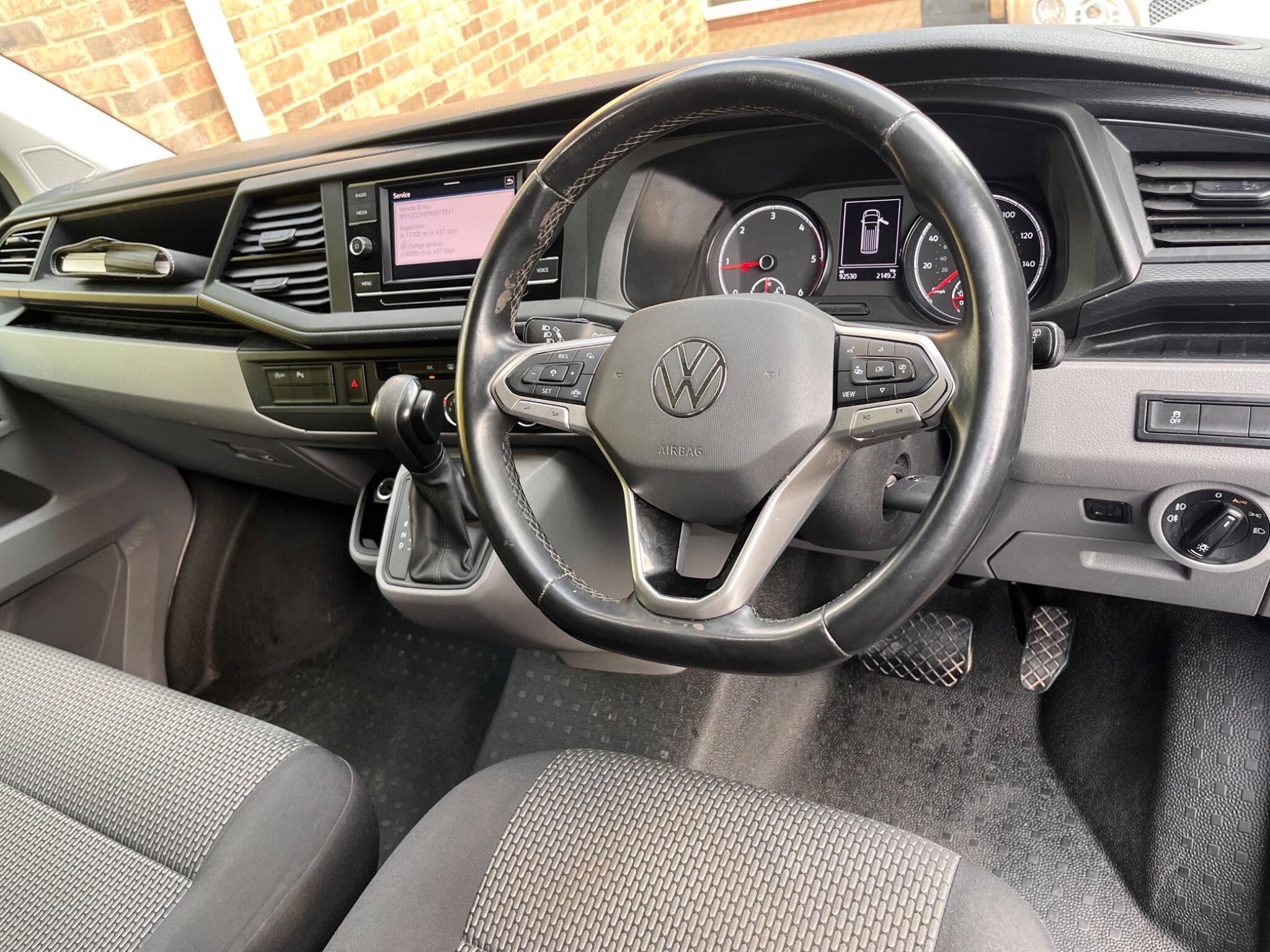 Volkswagen Transporter view 26