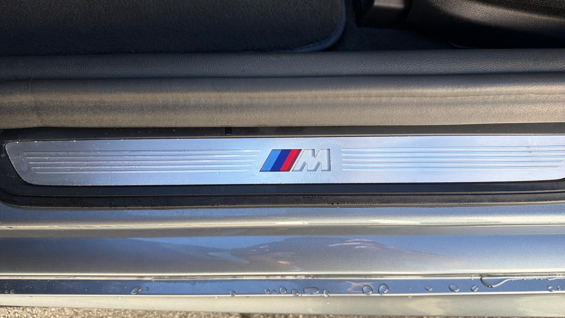 BMW 5 Series view 54