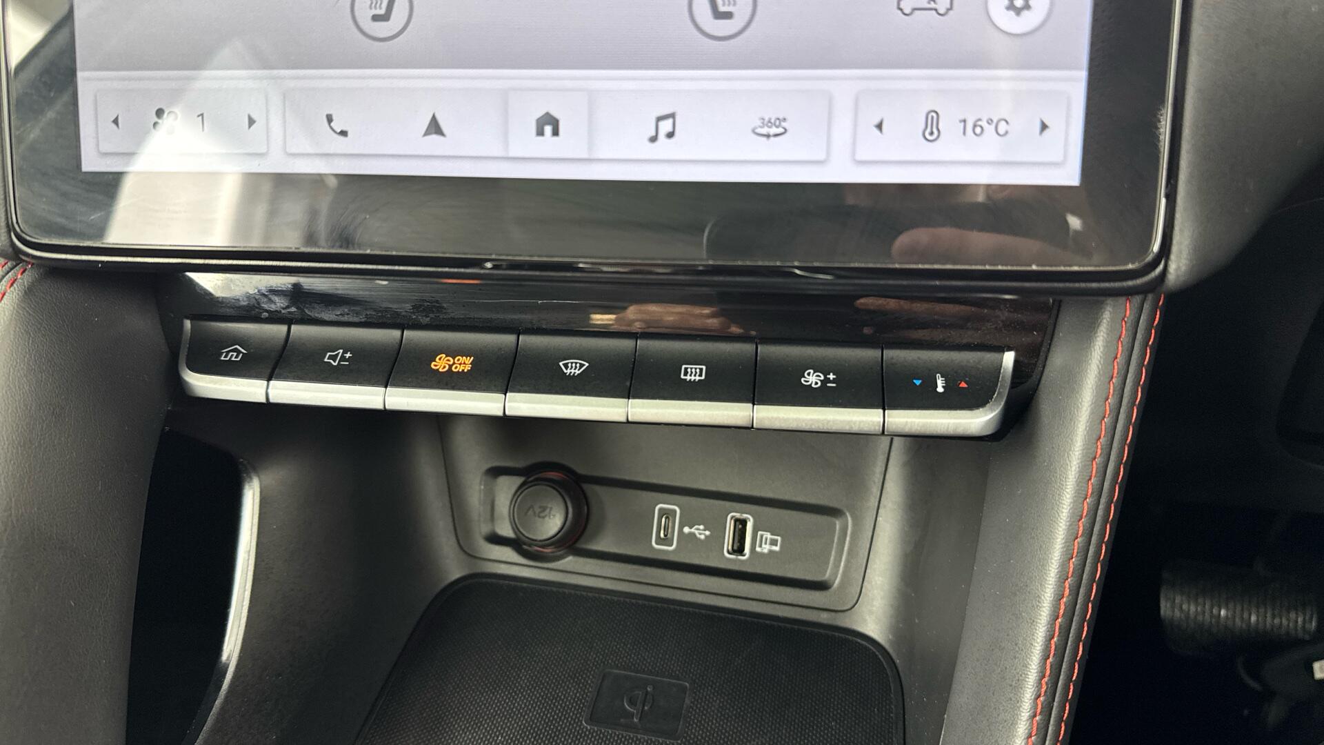 MG ZS view 34