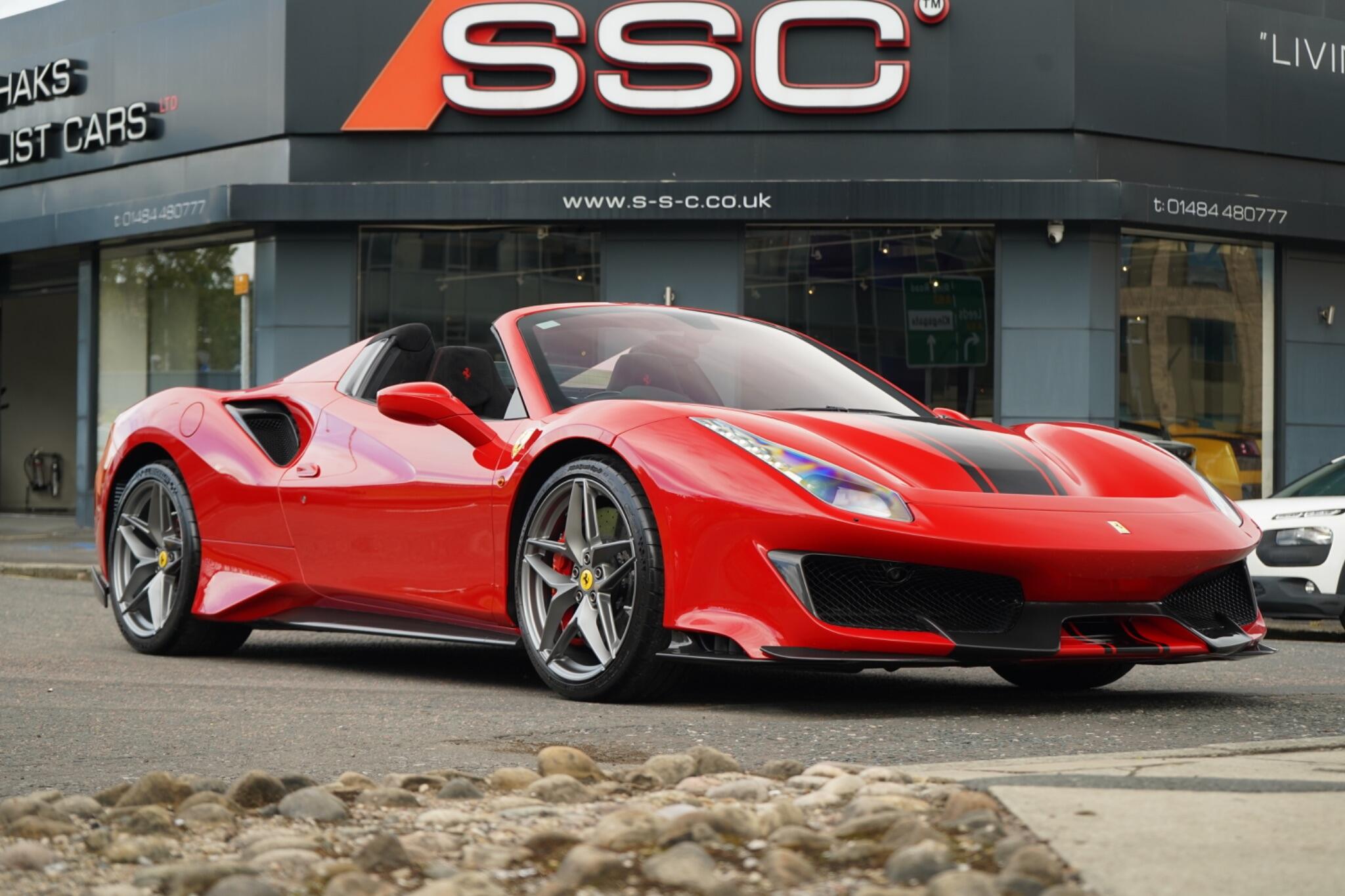 Ferrari 488 Pista view 4
