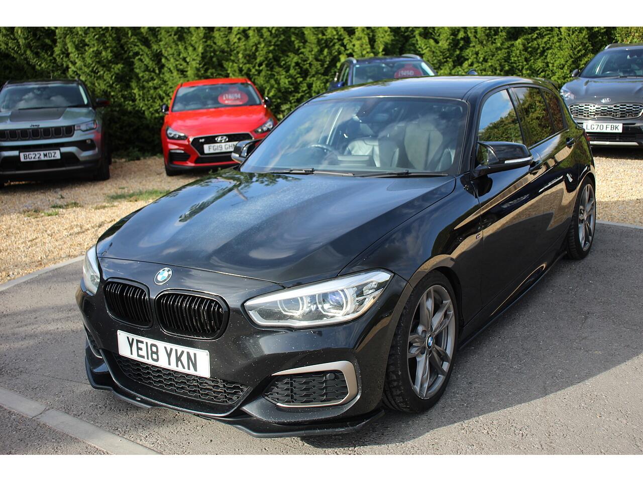 BMW 1 Series view 4