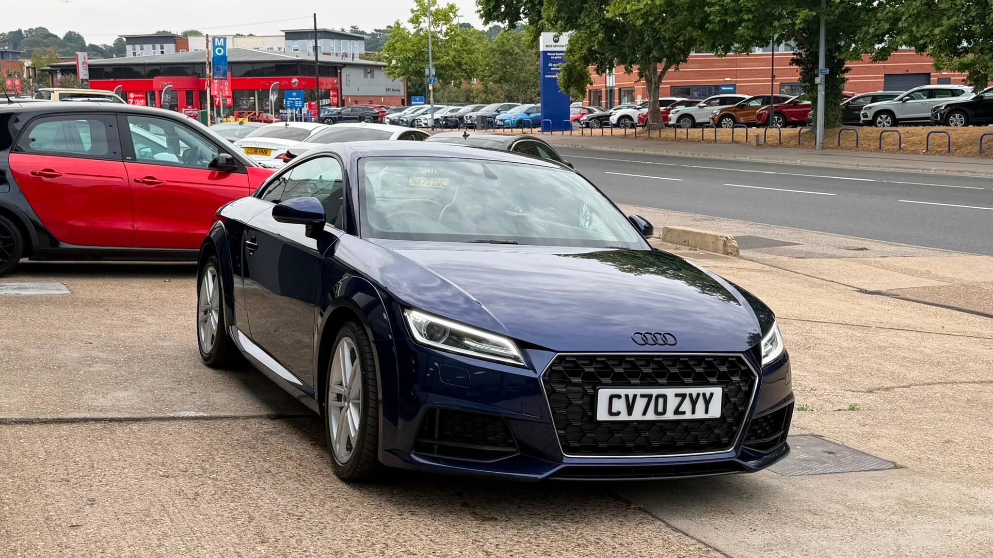Audi TT view 9