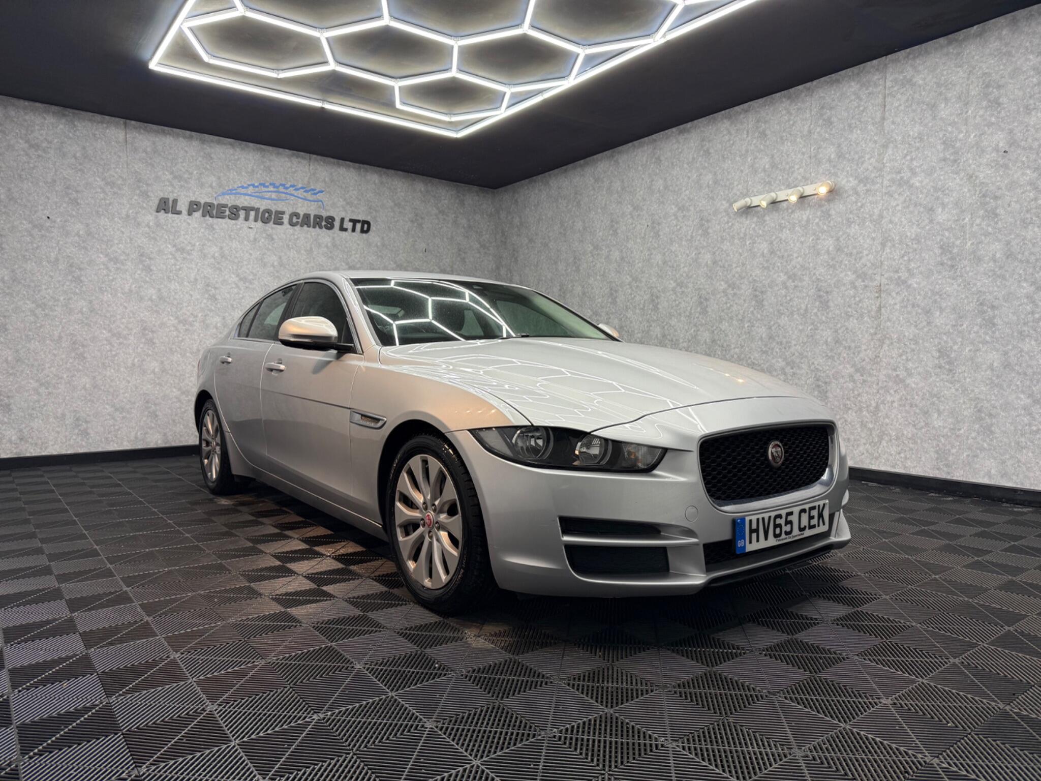 Jaguar Xe view 6