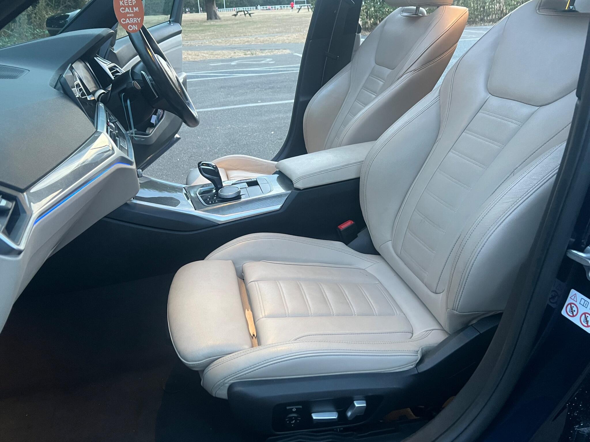 BMW 3 Series view 23
