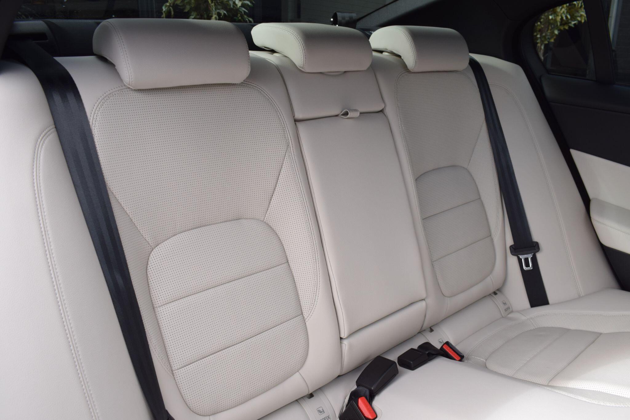 Jaguar Xe view 29