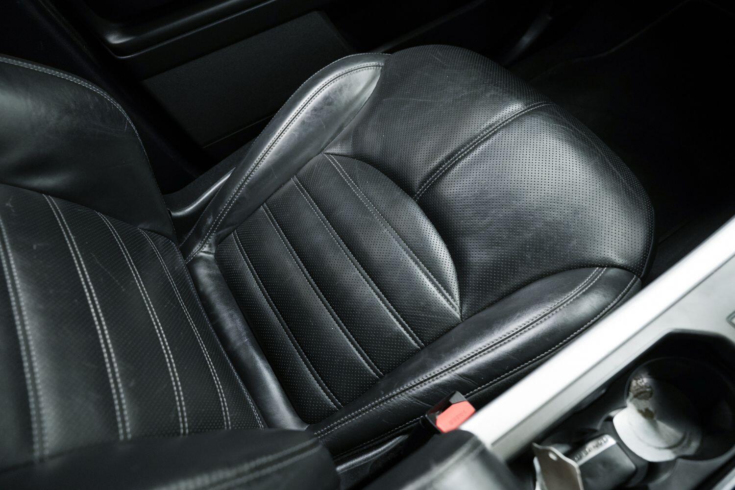 Land Rover Range Rover Evoque view 11