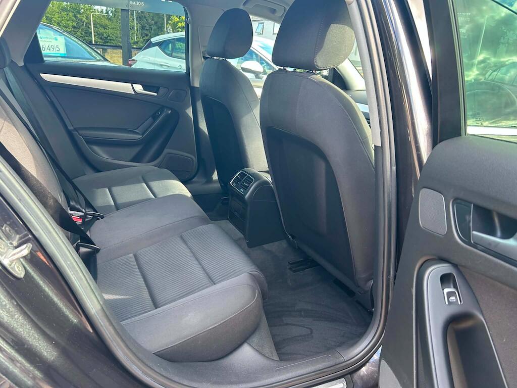 Audi A4 view 12