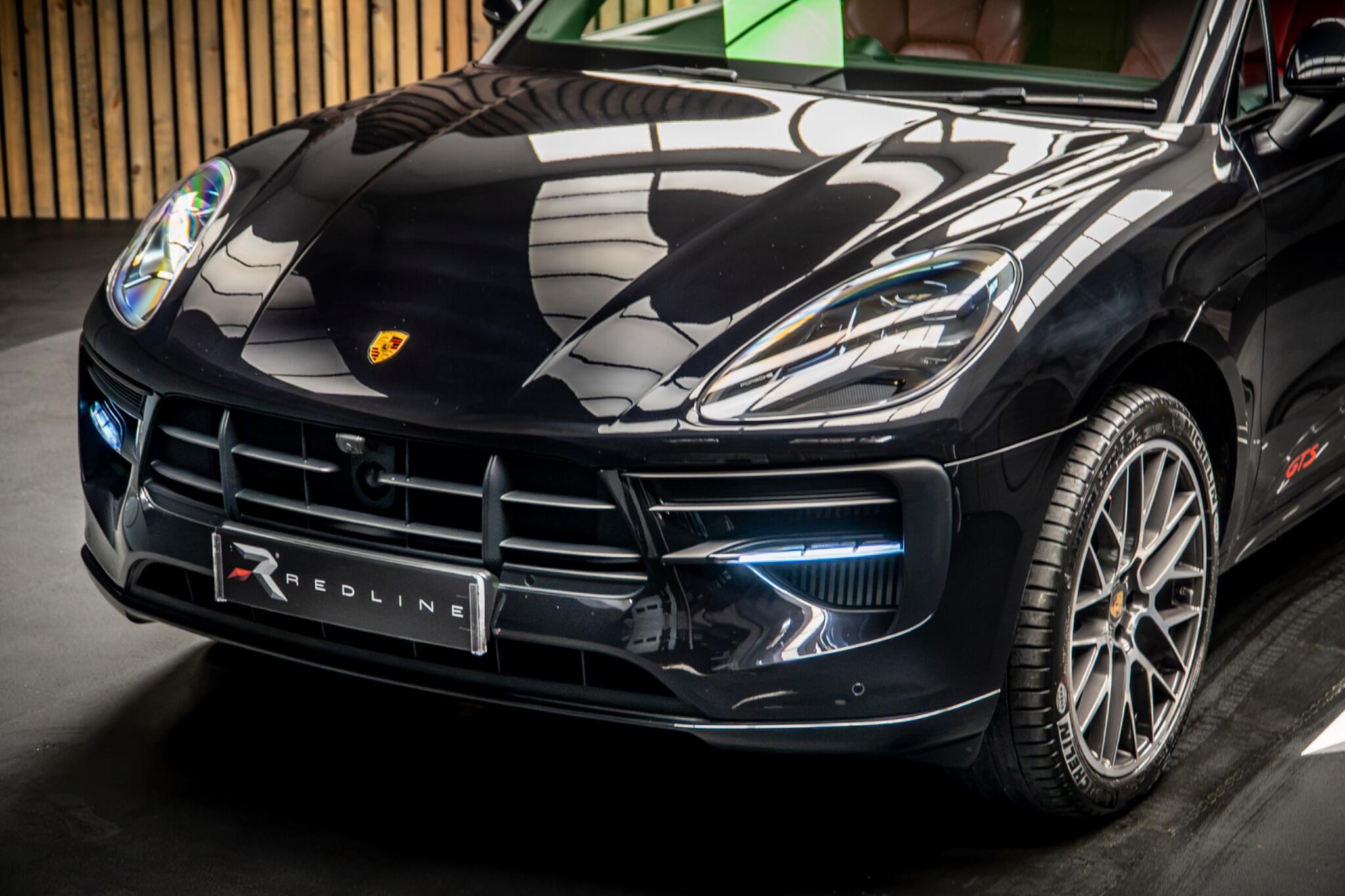 Porsche Macan view 15