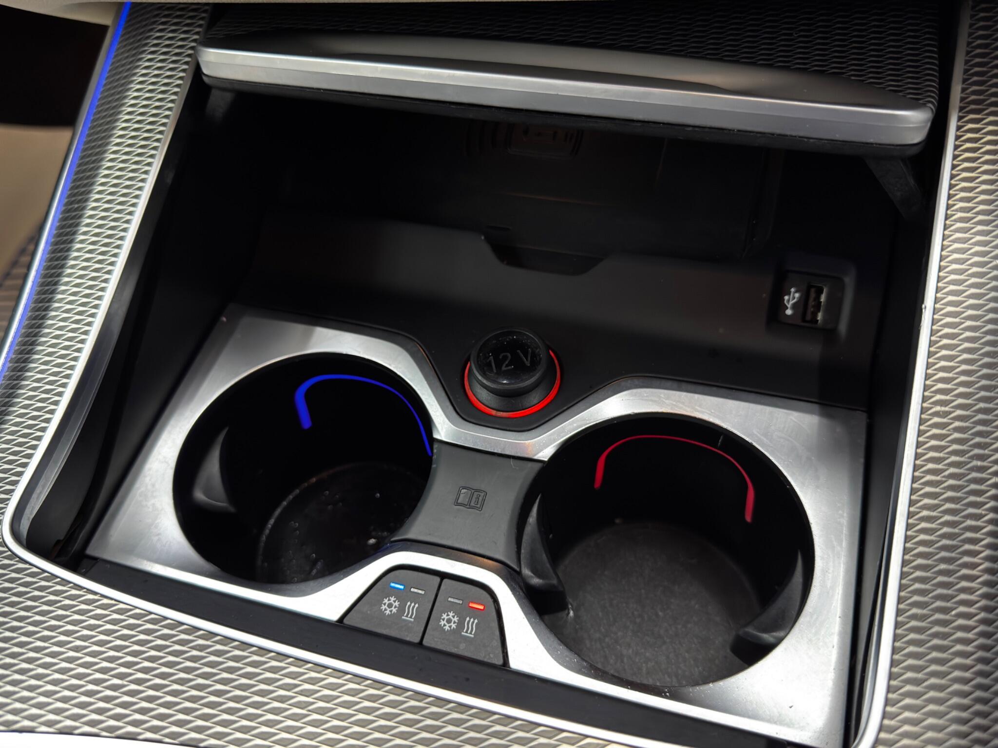 BMW X5 view 28
