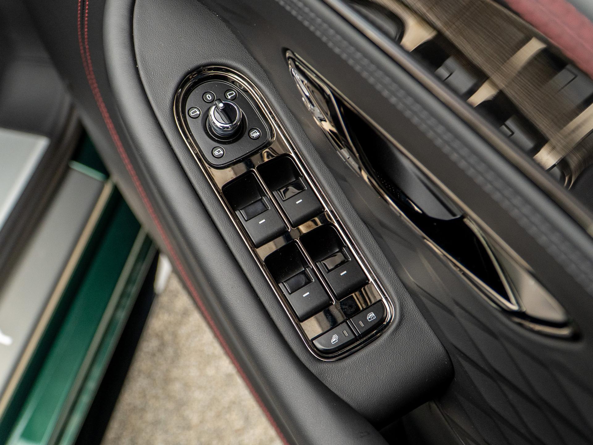 Bentley Continental view 25