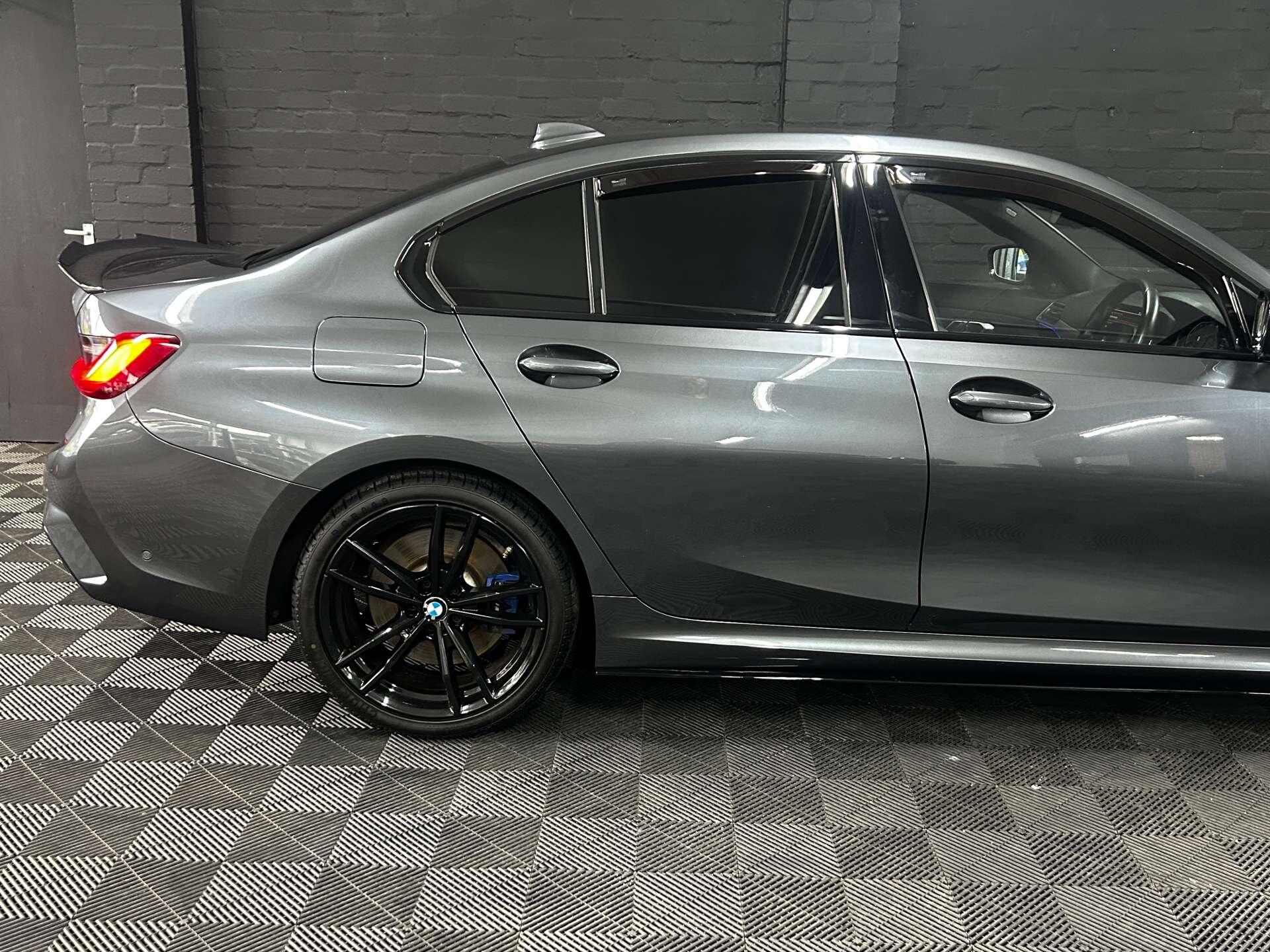 BMW 3 Series view 46