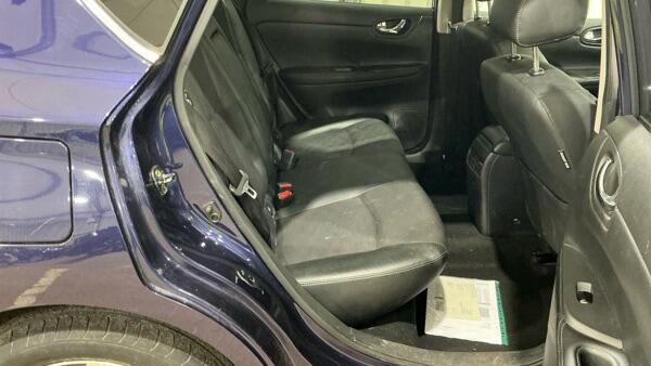Nissan Pulsar view 6