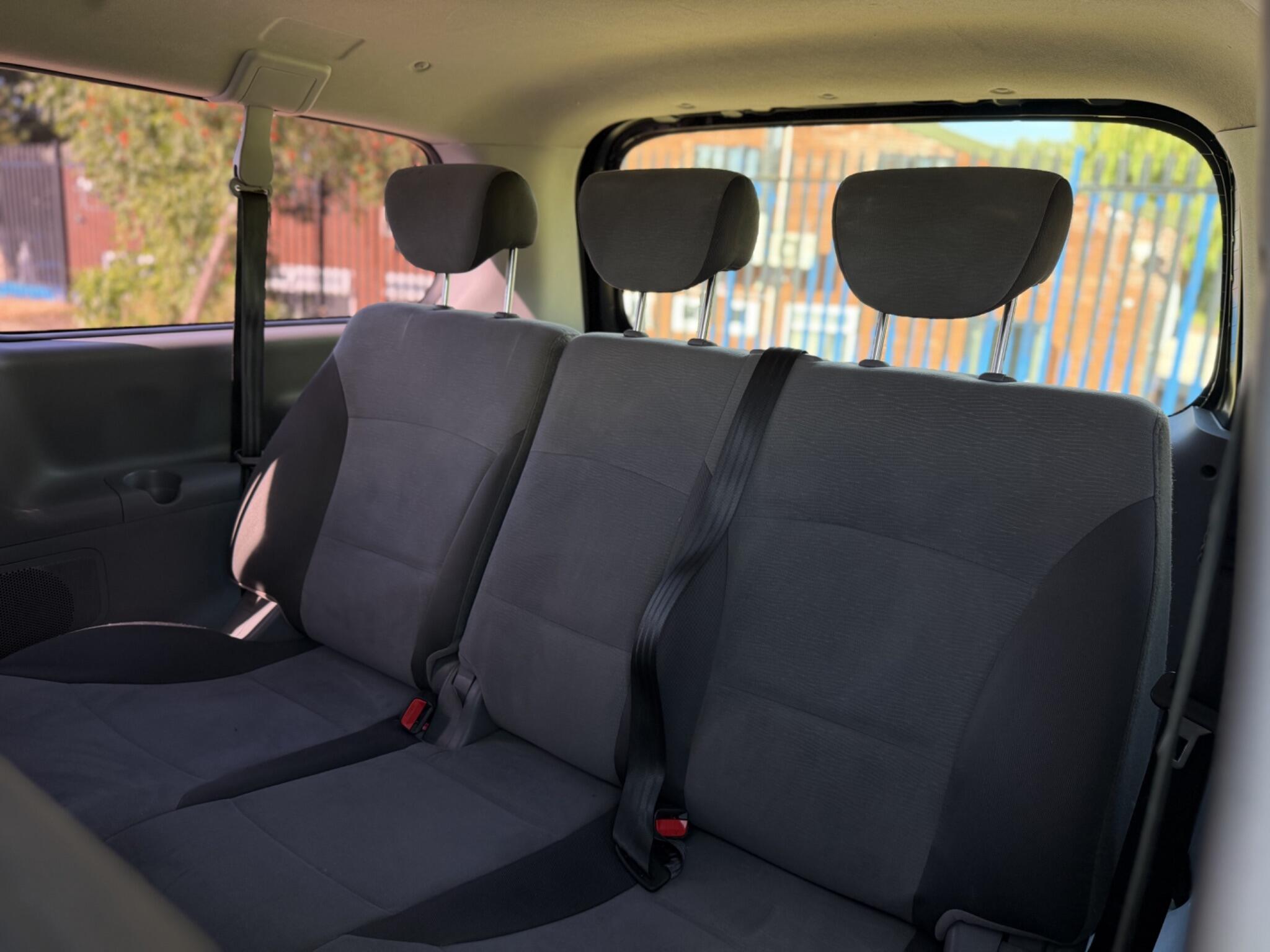 Hyundai I800 view 5