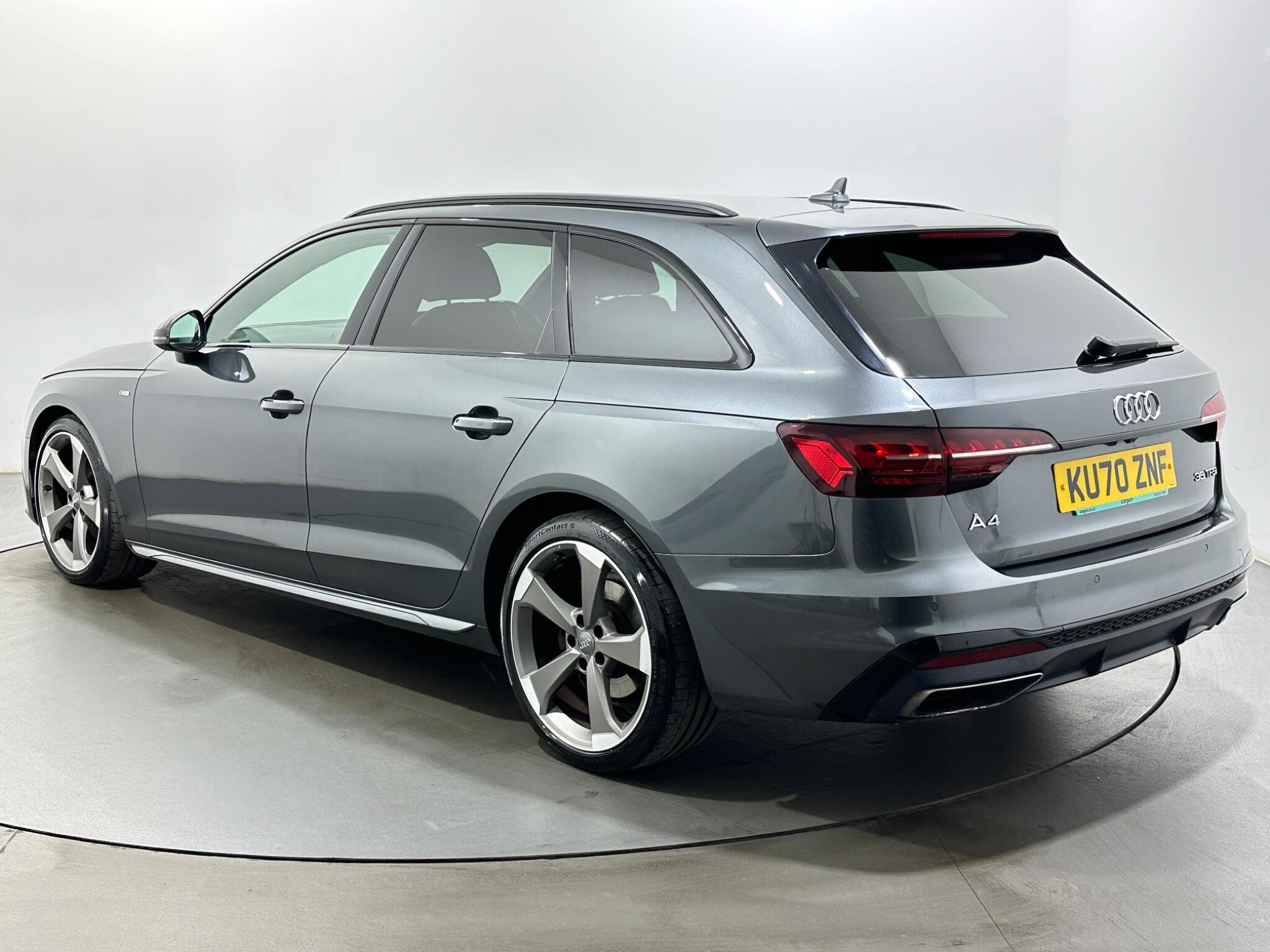 Audi A4 view 6