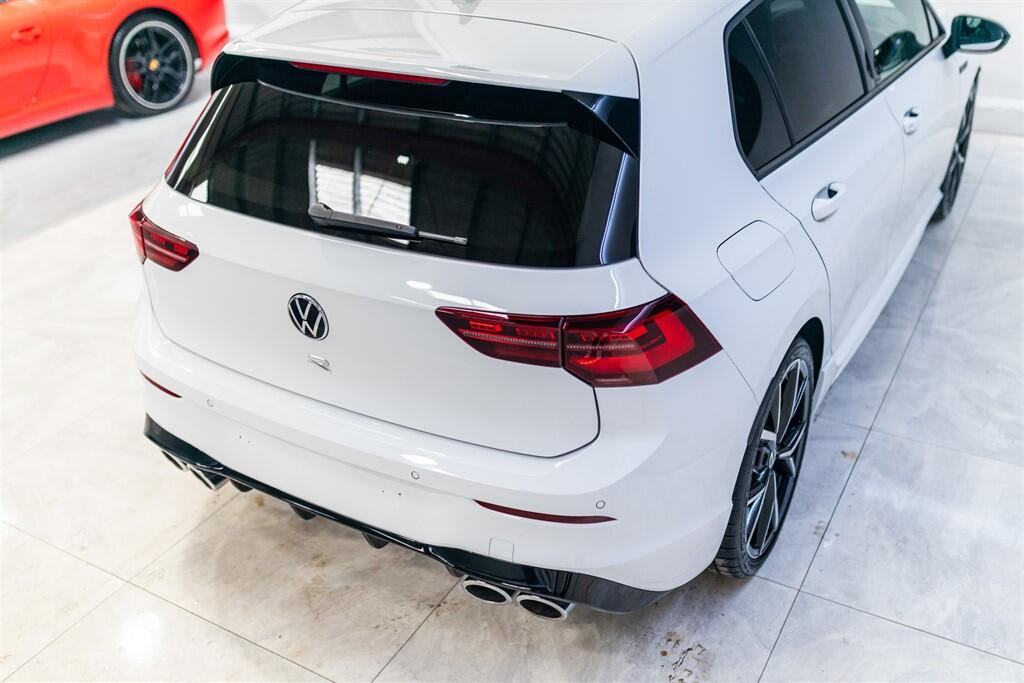 Volkswagen Golf view 21