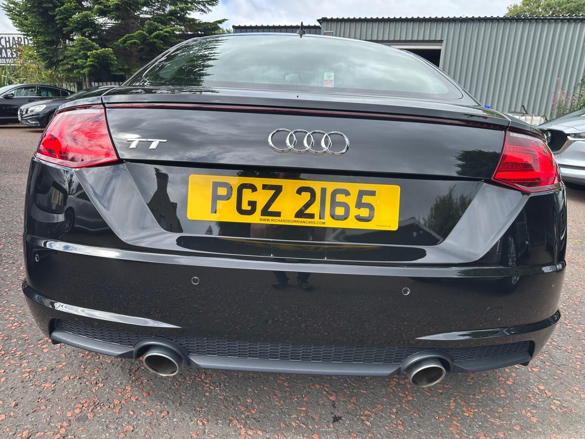 Audi TT view 4