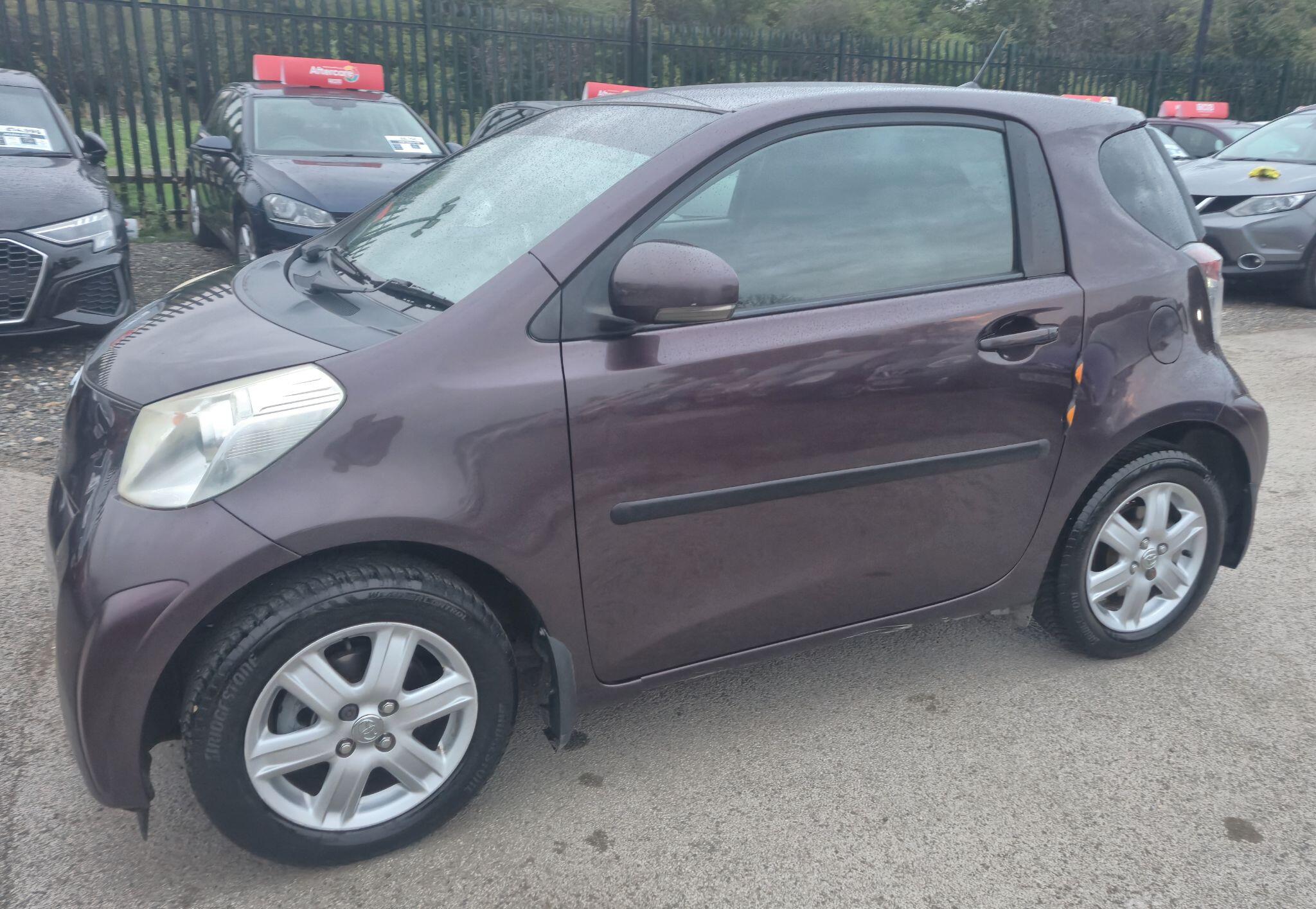Toyota Iq view 3
