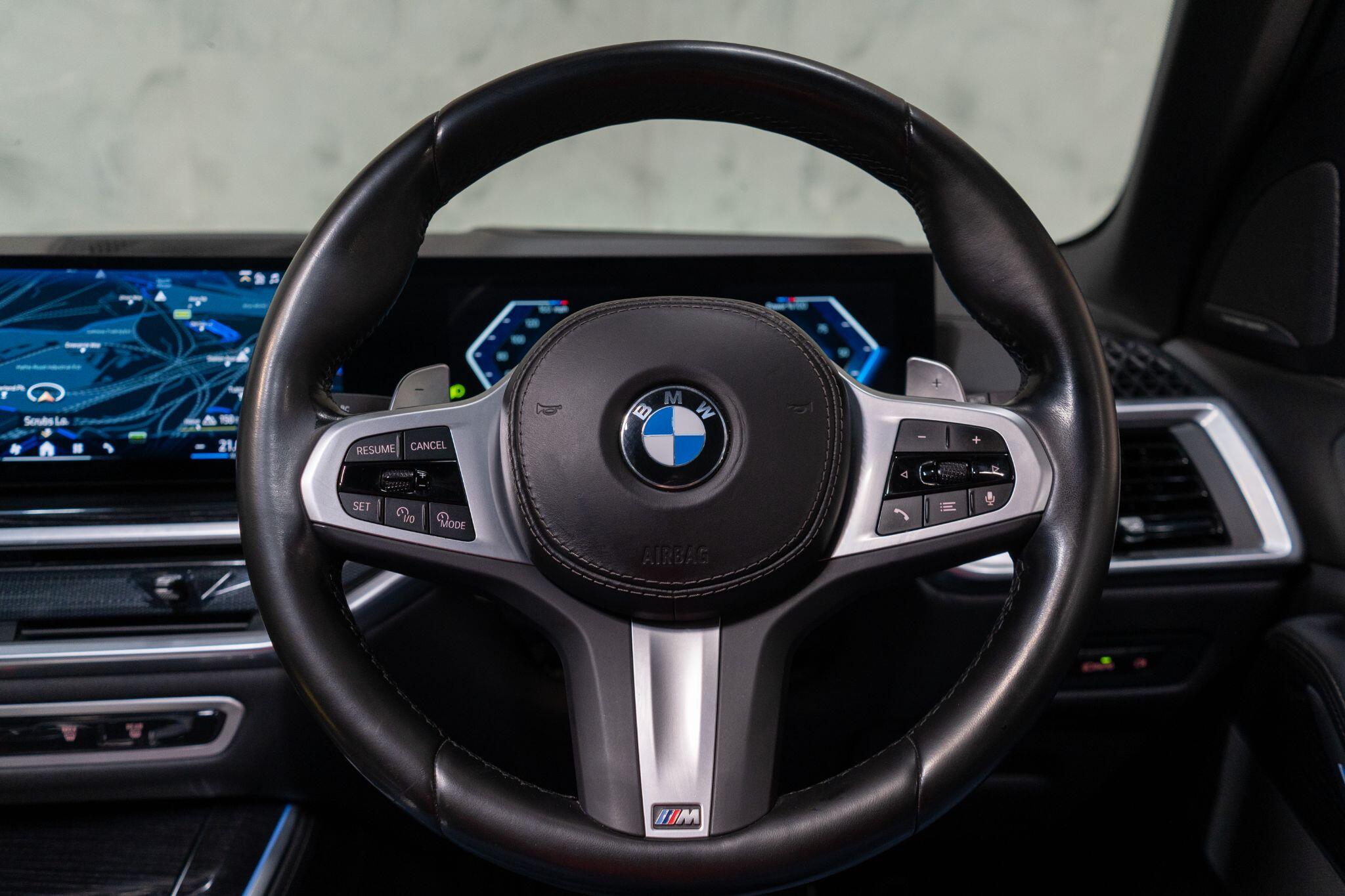 BMW X5 view 35