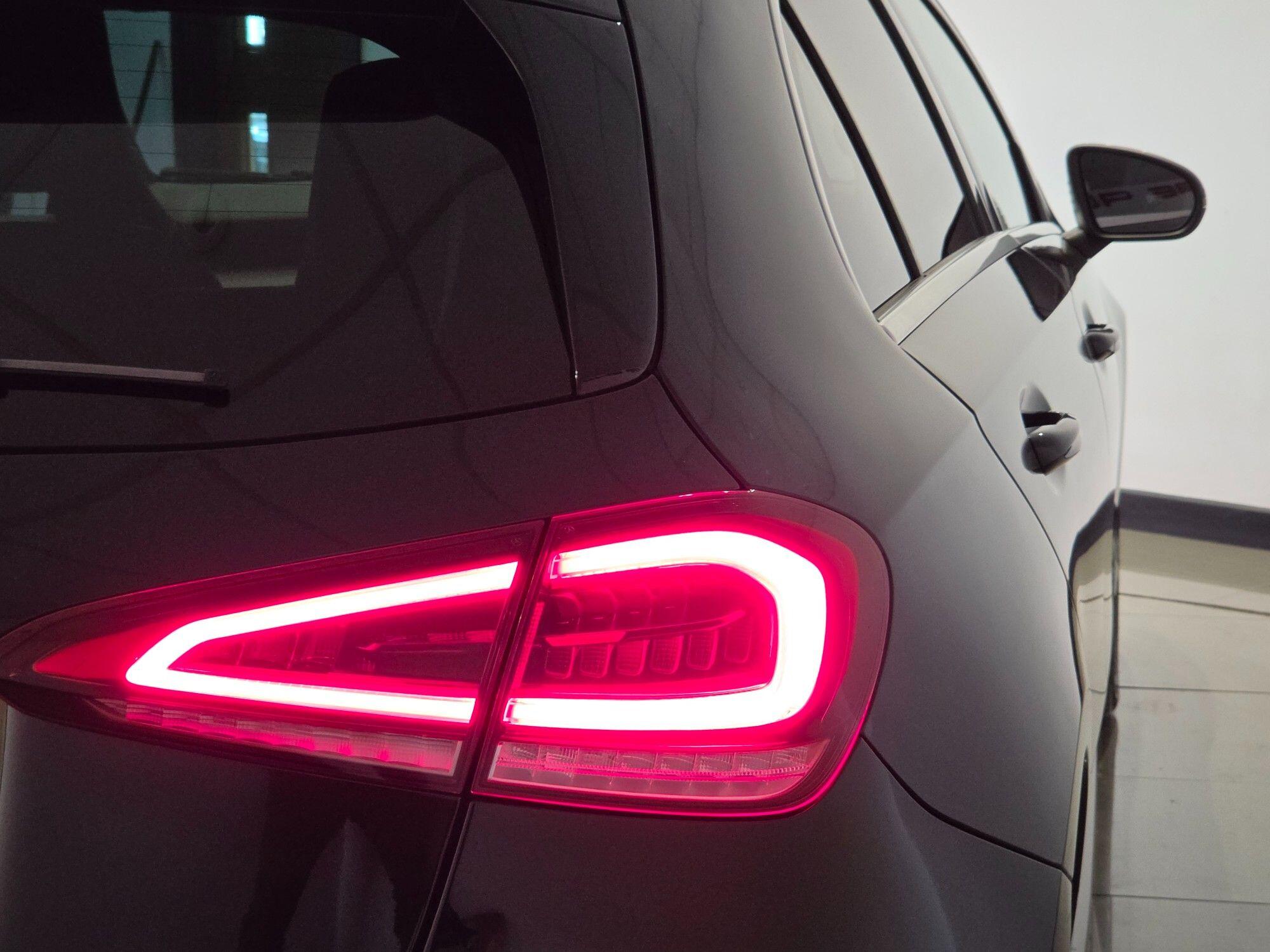 Mercedes-Benz A-Class view 48