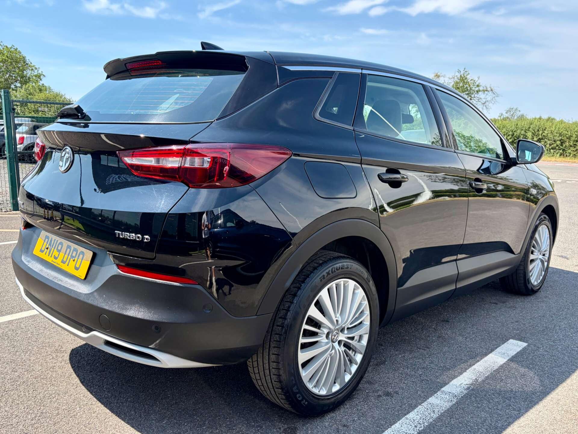 Vauxhall Grandland X view 8