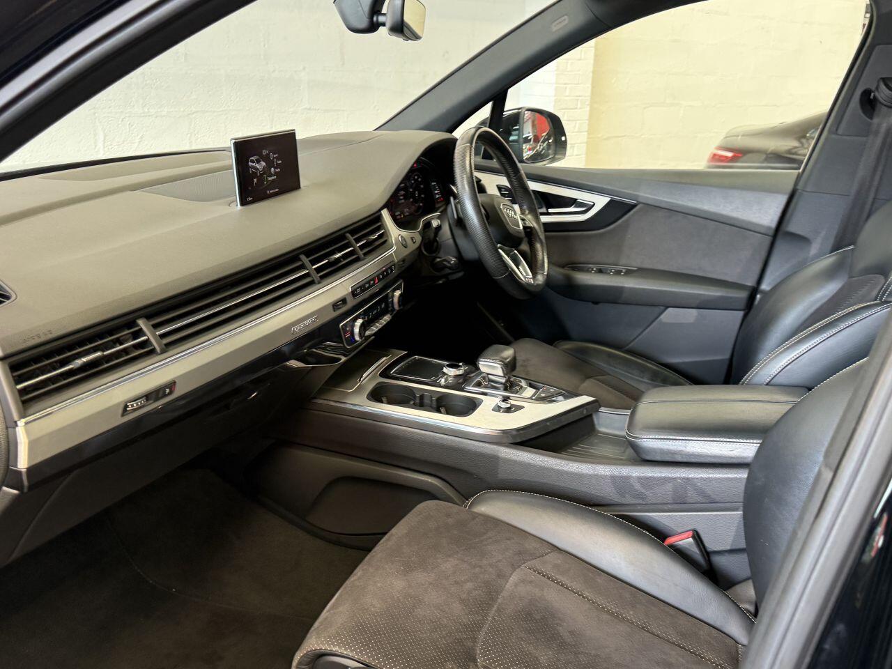 Audi Q7 view 62
