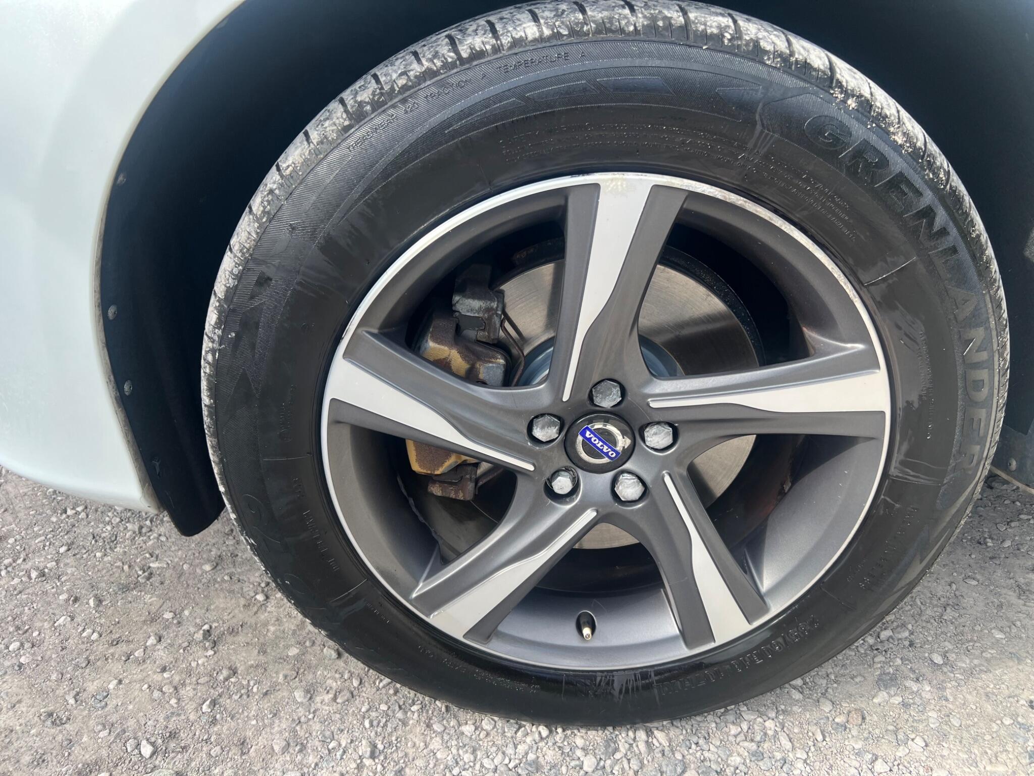 Volvo XC60 view 24