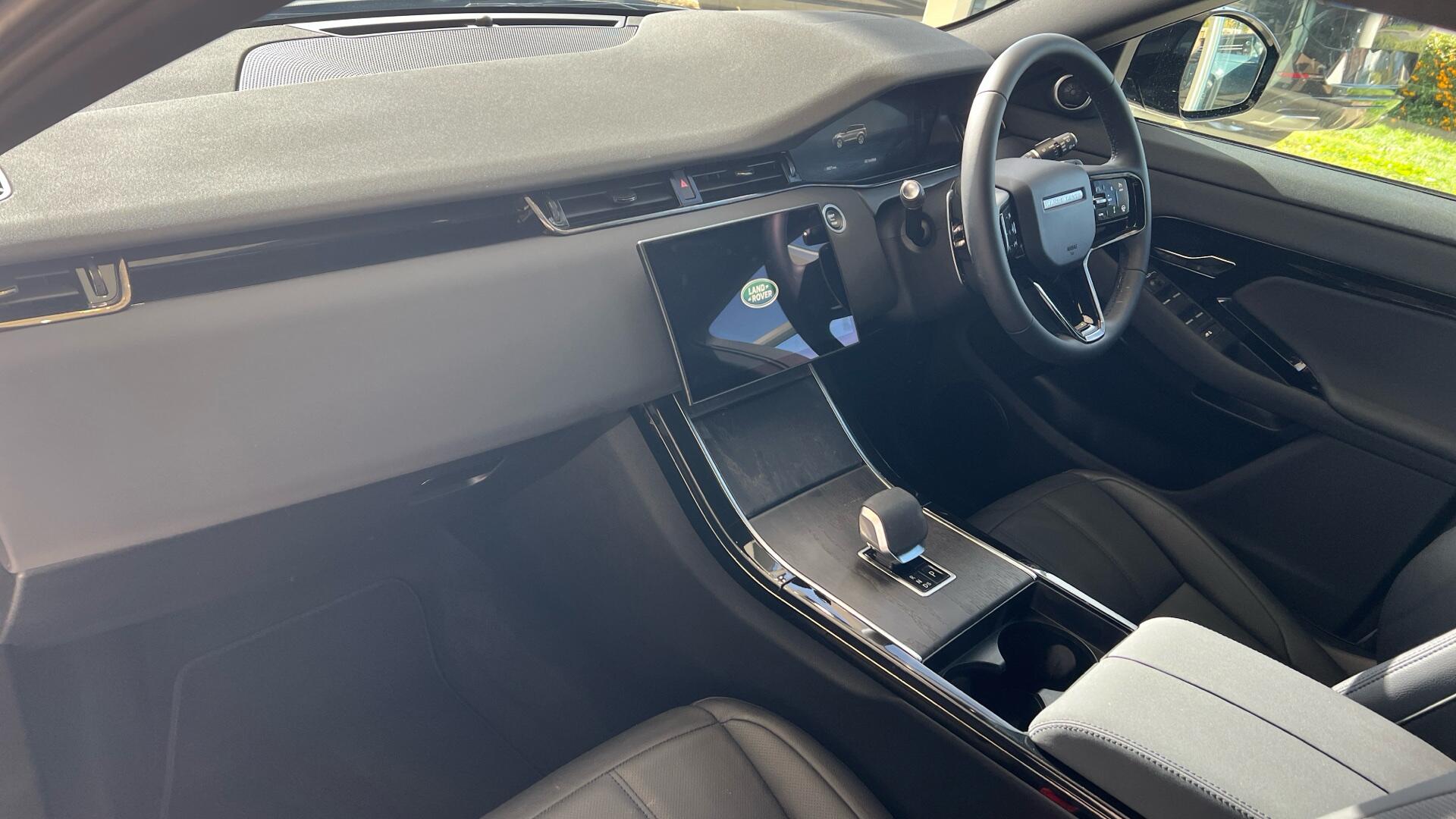 Land Rover Range Rover Evoque view 24