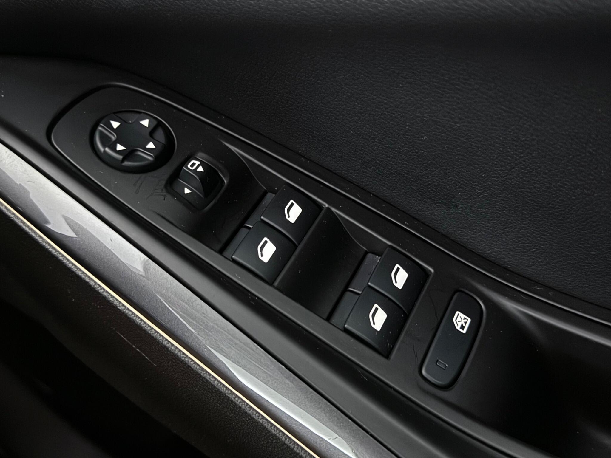 Vauxhall Grandland X view 19