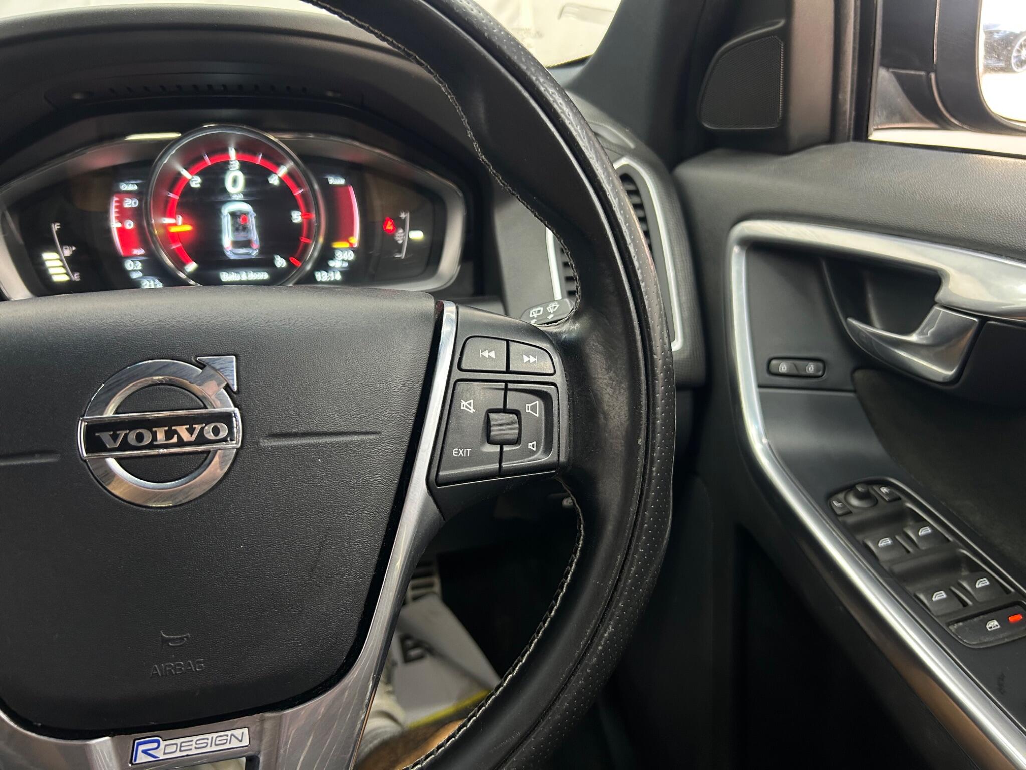Volvo XC60 view 34