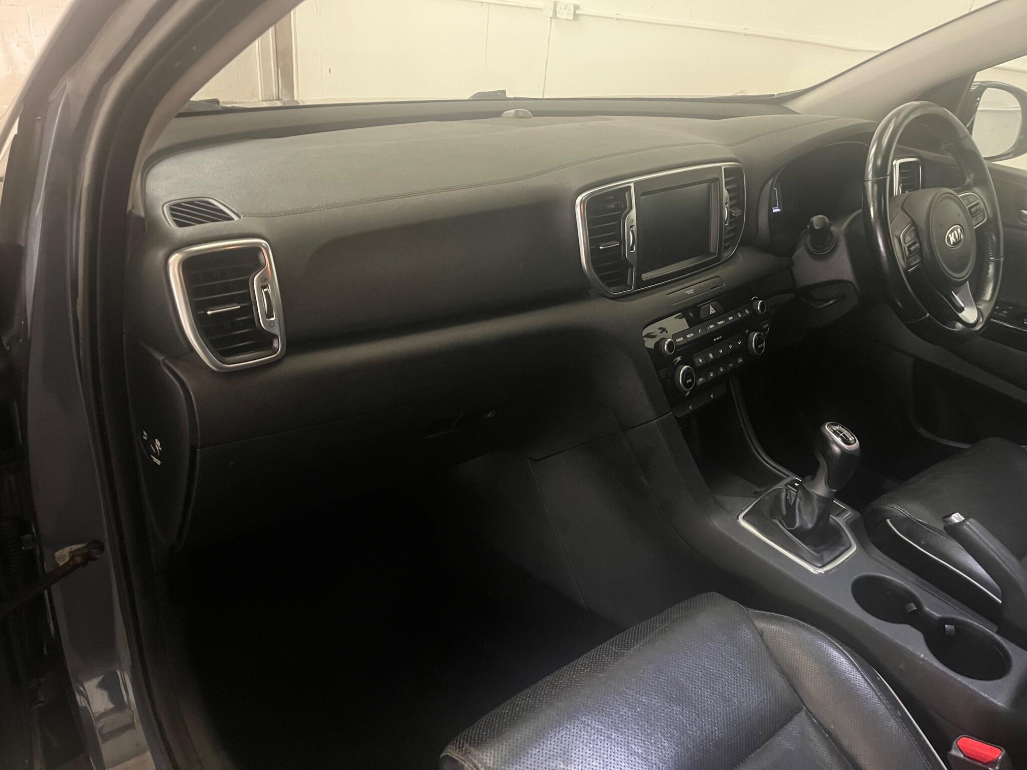 2016 Kia Sportage image 27