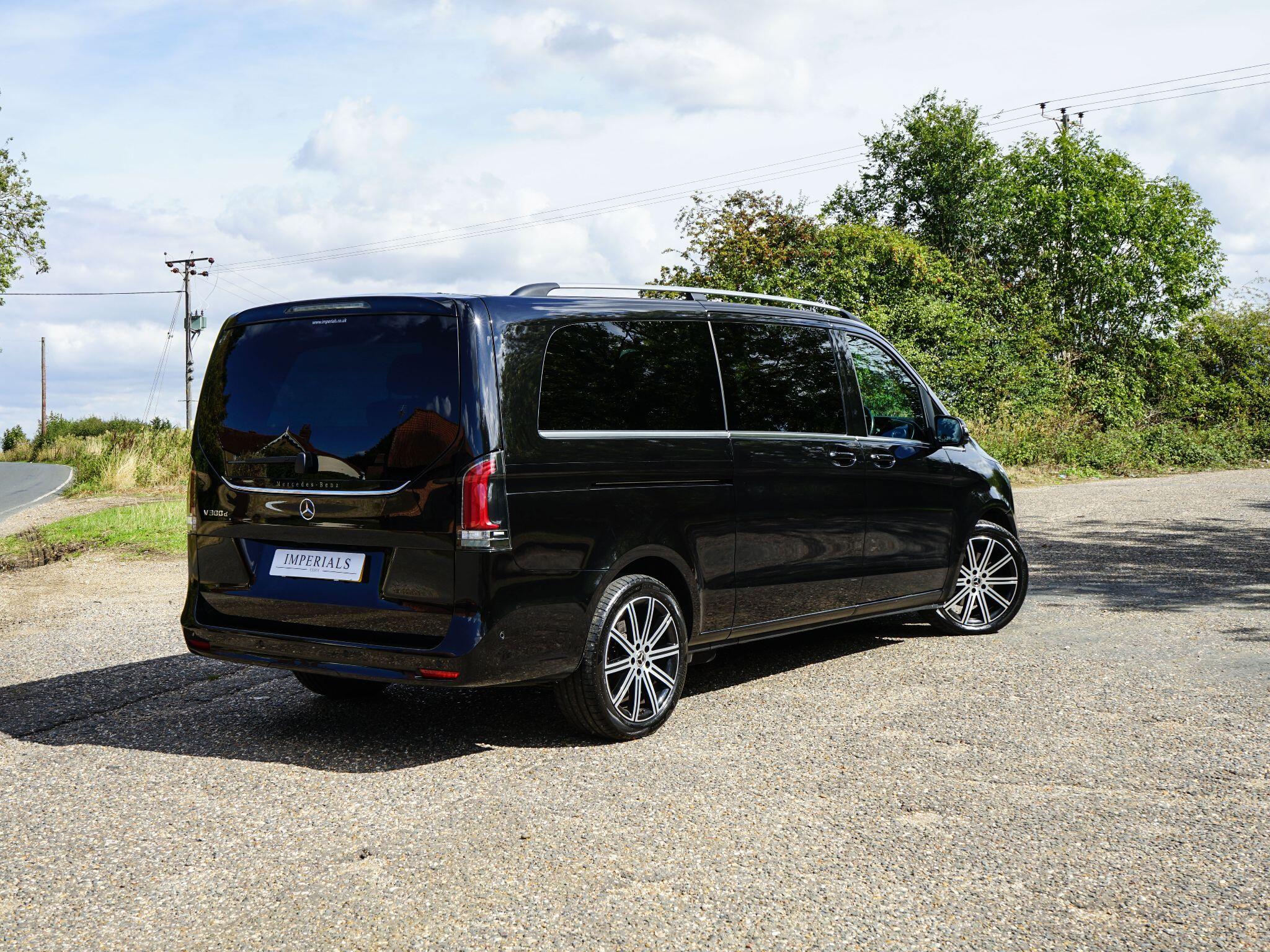 Mercedes-Benz V Class view 4