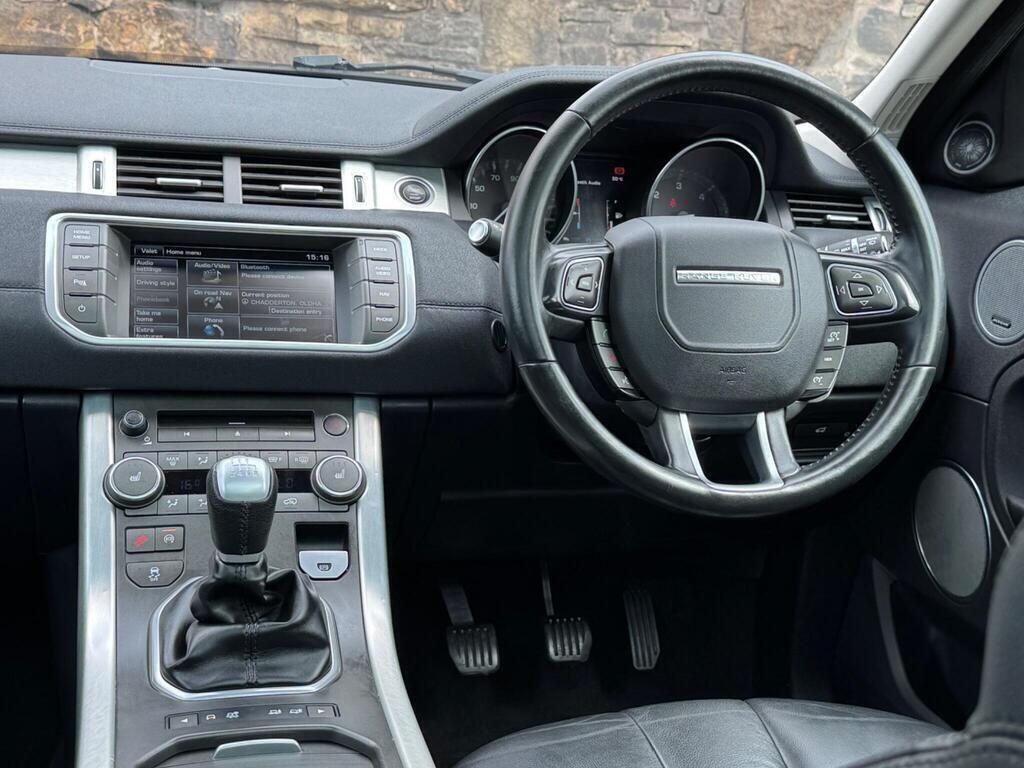 Land Rover Range Rover Evoque view 25