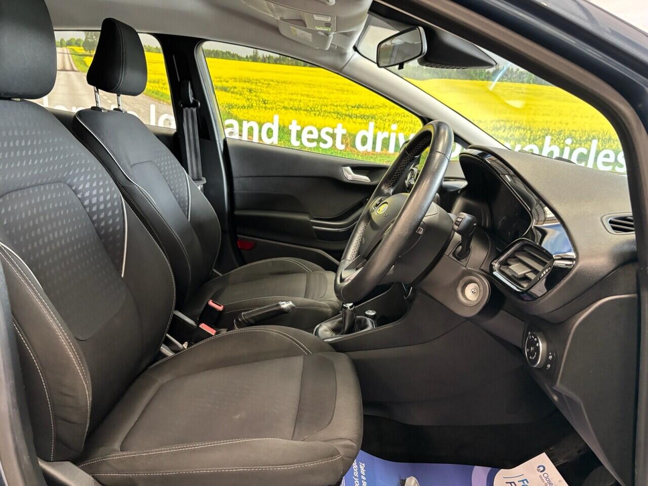 Ford Fiesta view 14