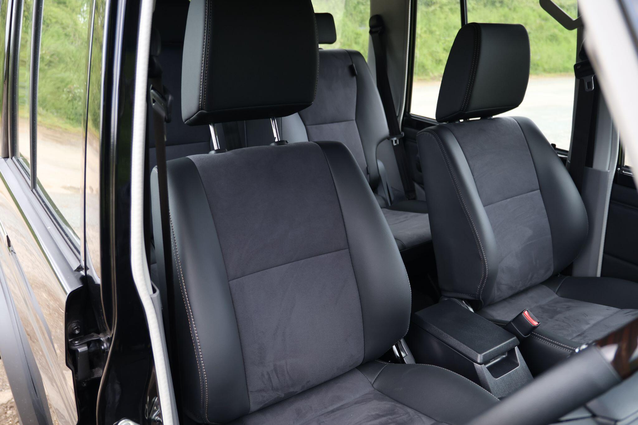 Toyota Land Cruiser view 41