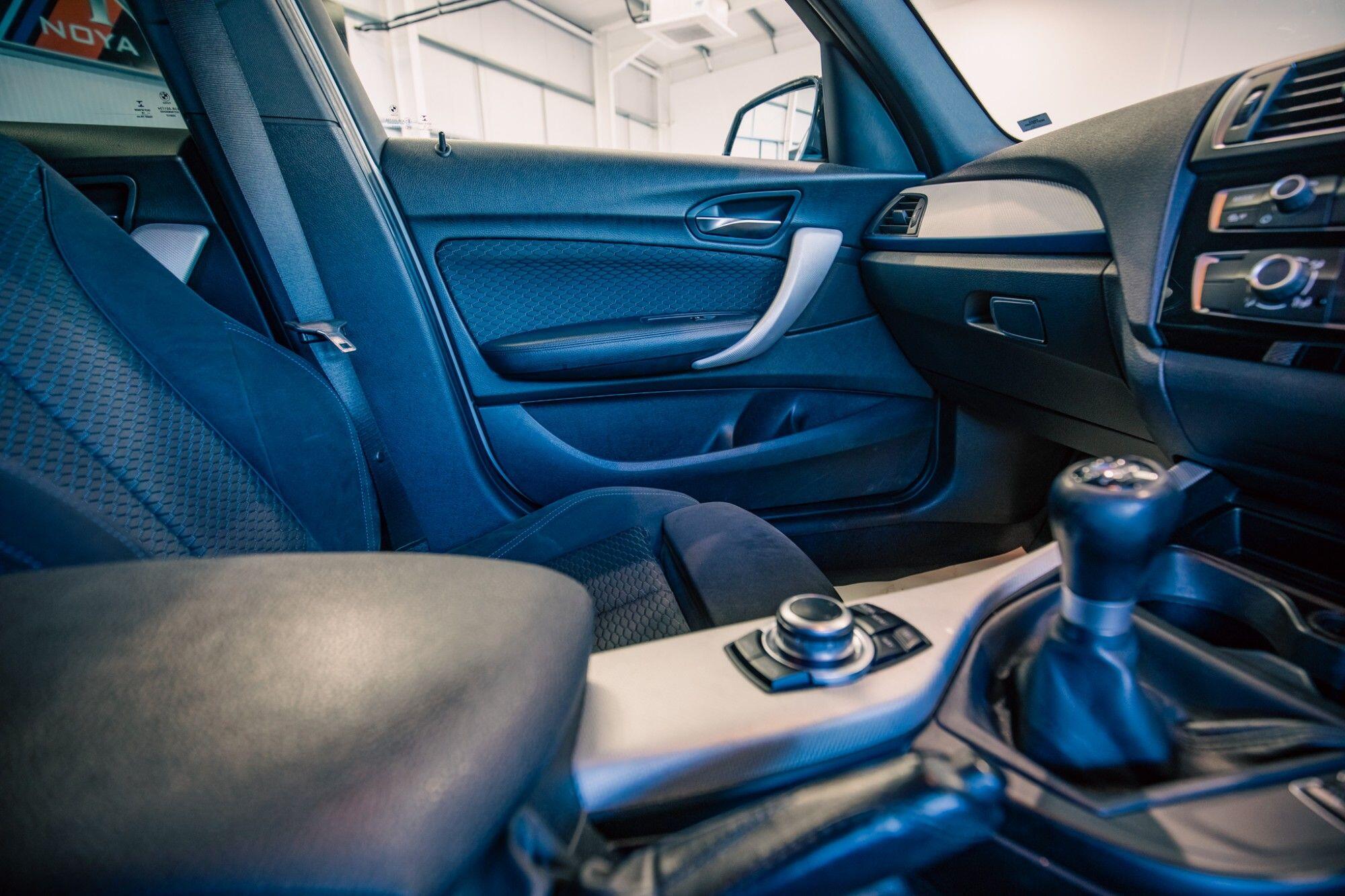 BMW 1 Series view 19