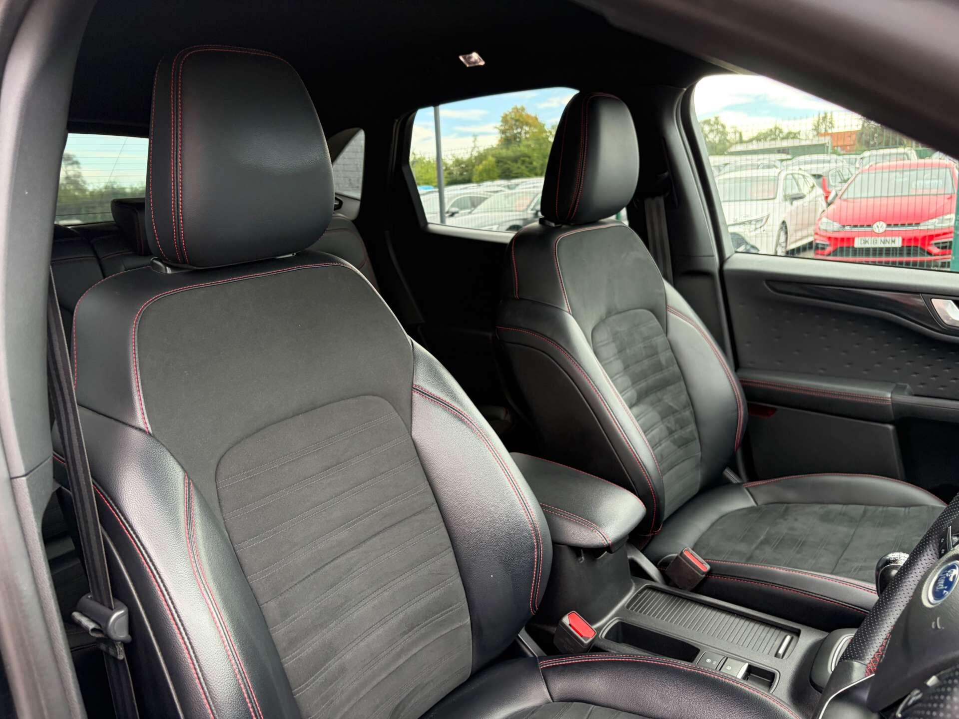 Ford Kuga view 36