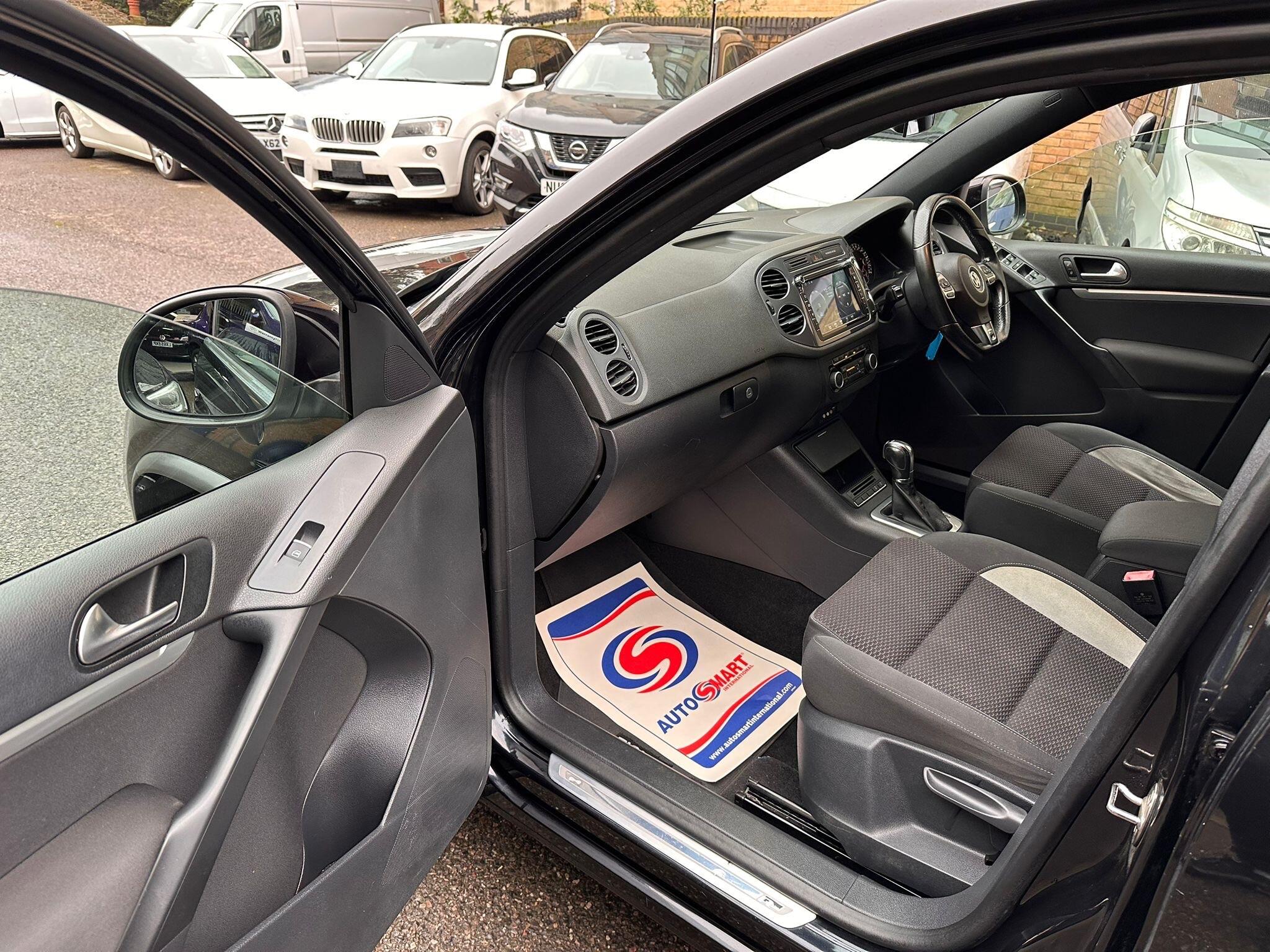 Volkswagen Tiguan view 29