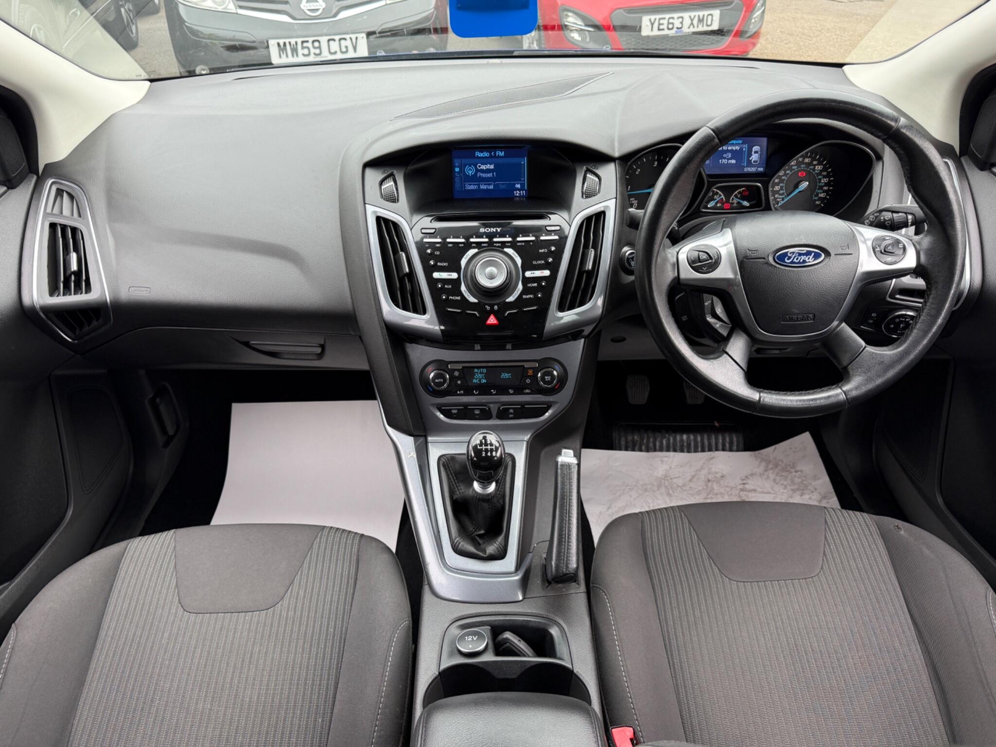 Ford Focus - Image 51