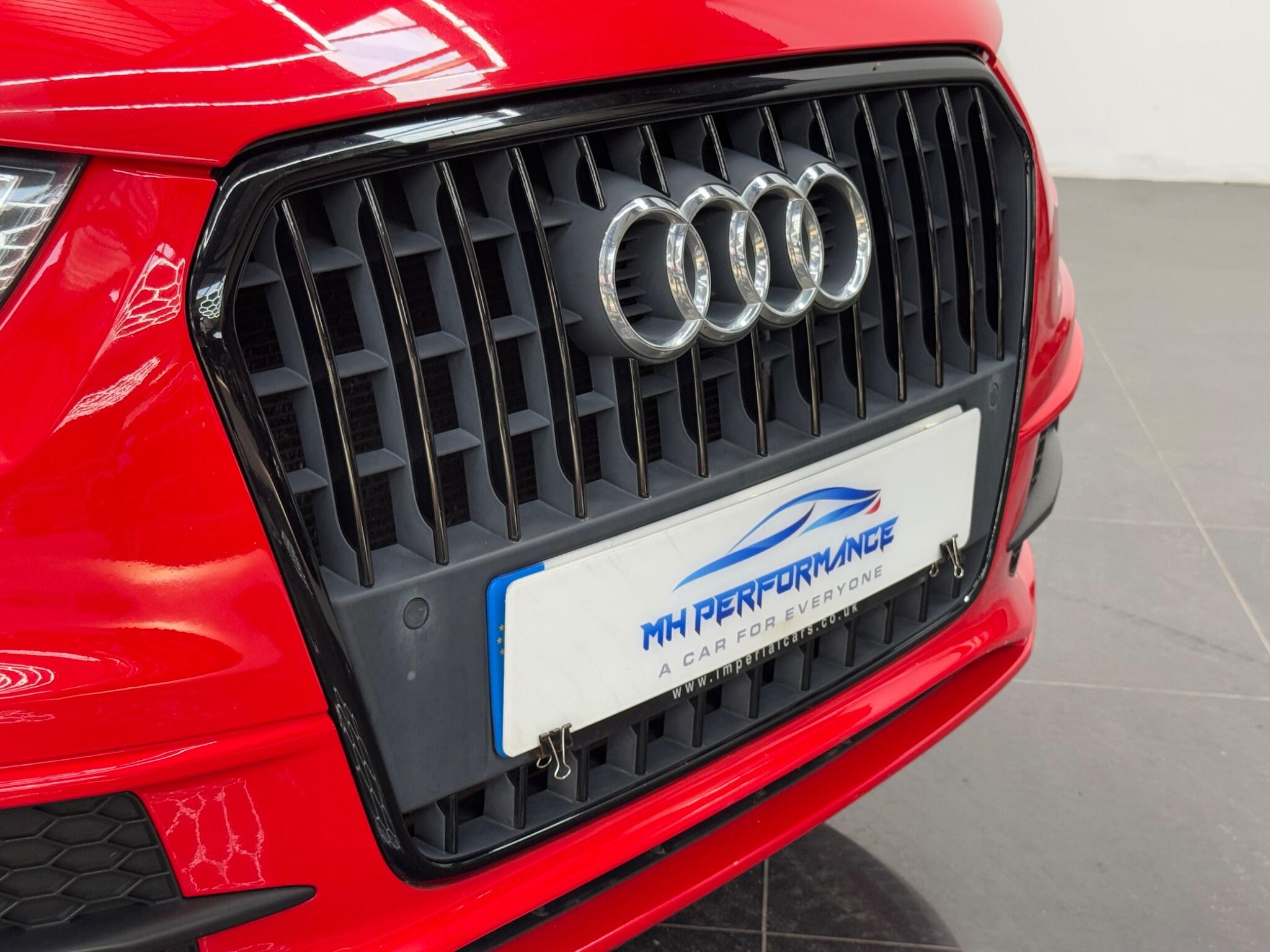 Audi Q3 view 19