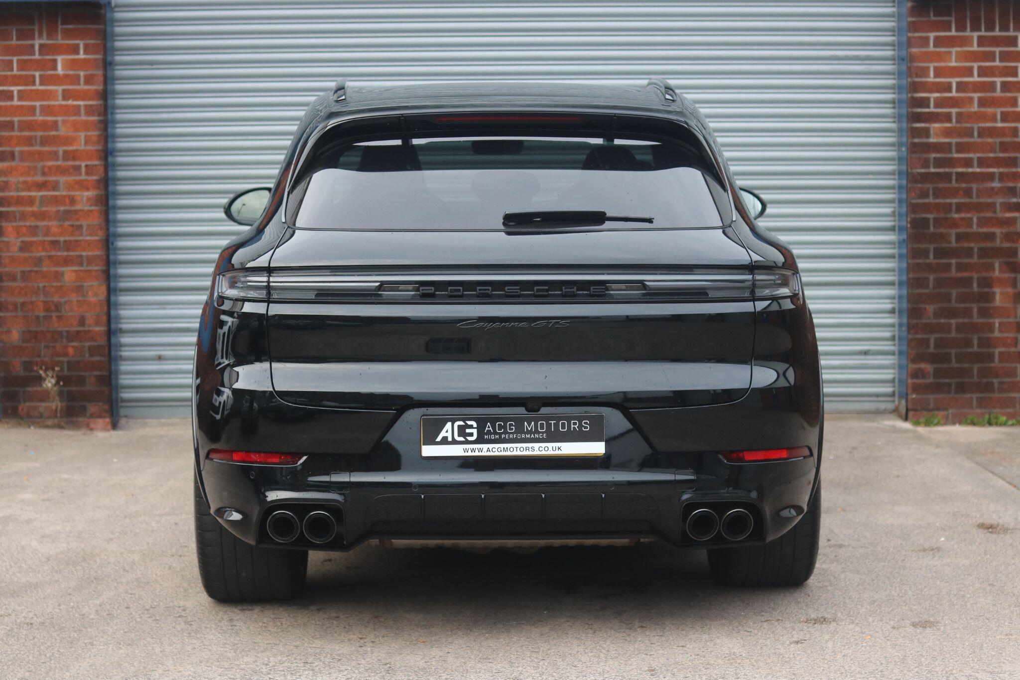 Porsche Cayenne view 10